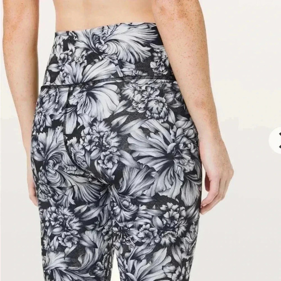 Lululemon Wunder Under Crop (High-Rise) *Full-On Luxtreme 21"Night Garde… - Picture 10 of 15